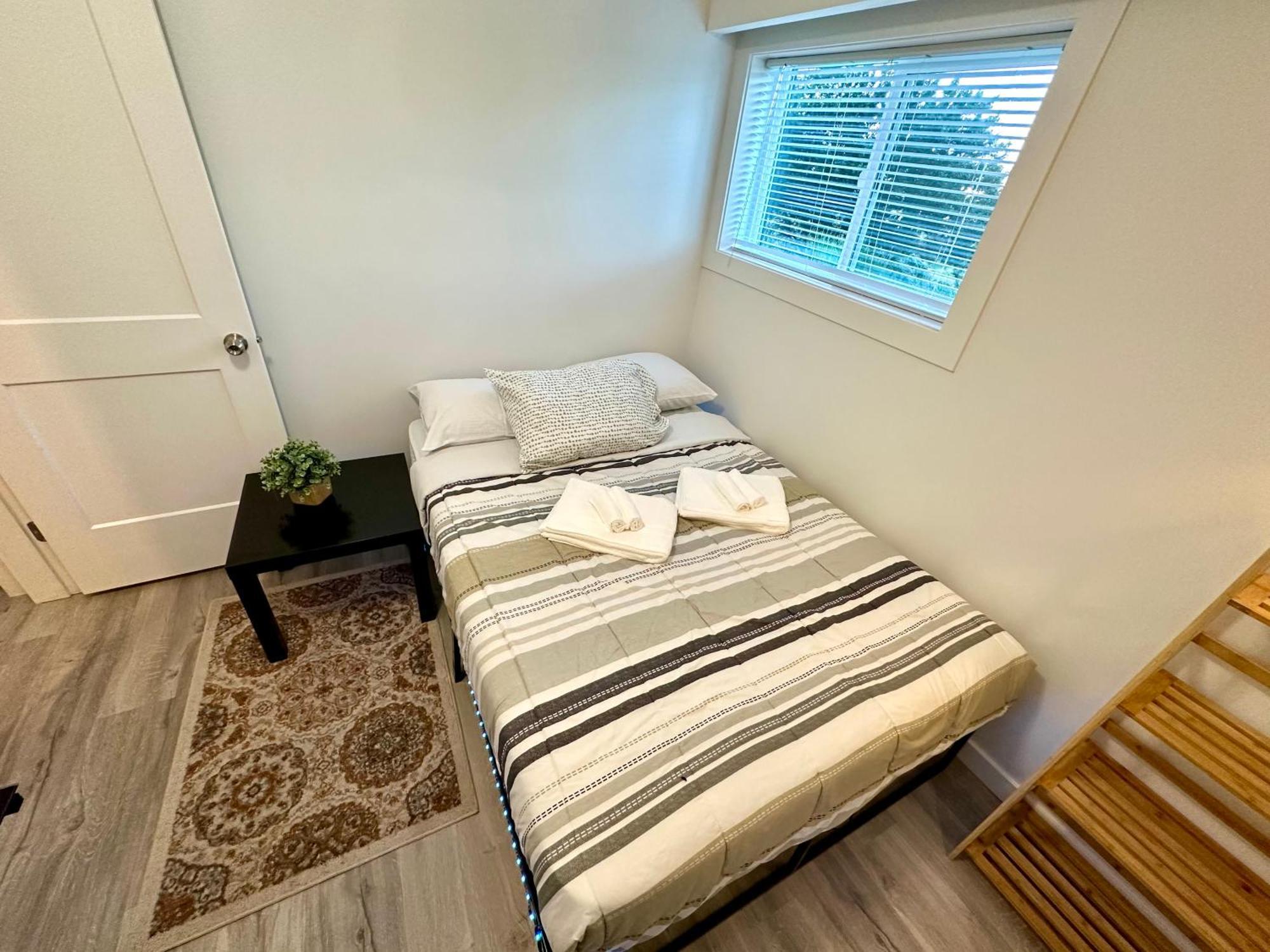 Cozy & Bright Home With Parking Victoria Exteriér fotografie